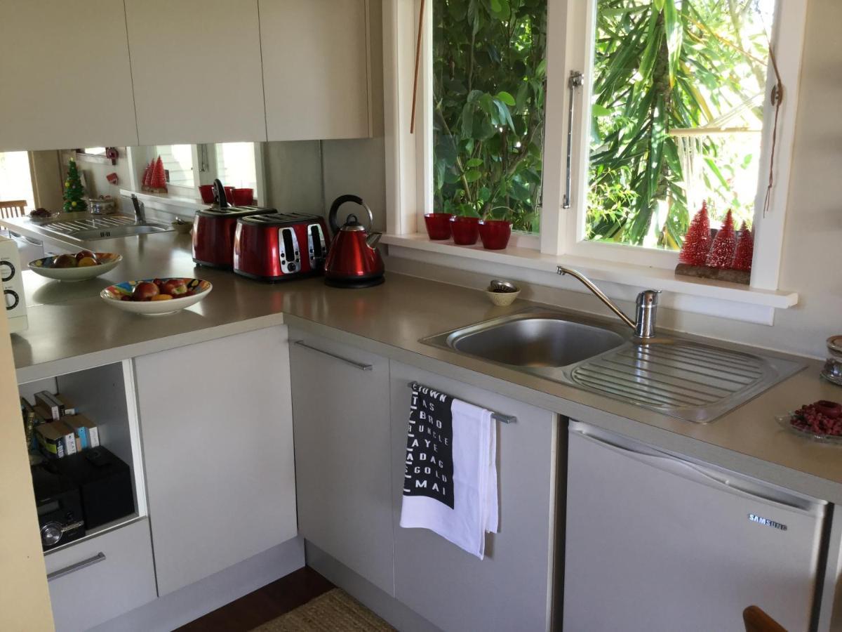 Sundari Retreat Bed & Breakfast Otaki Exterior photo